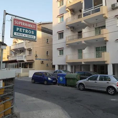 Apartment 104 Frixos Roulla * Larnaca